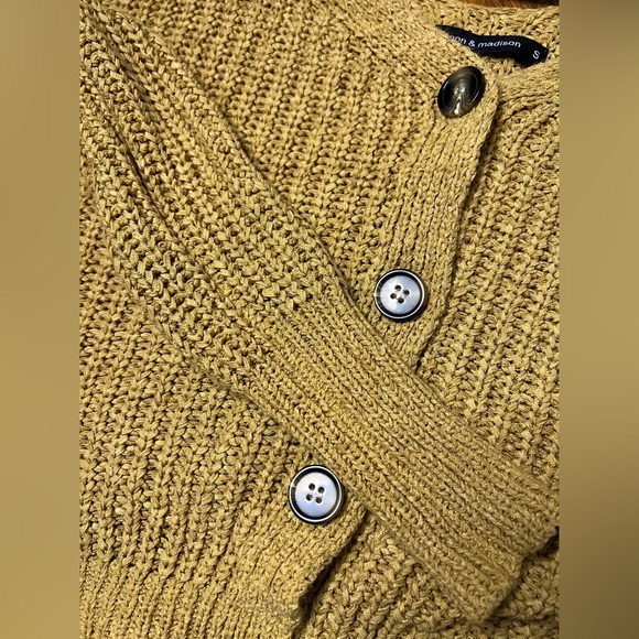 Moon & Madison Knit Cardigan - Picture 4 of 4